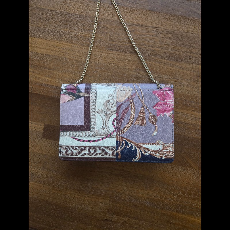 (近新閒置品)Ferragamo鍊帶肩背包-1