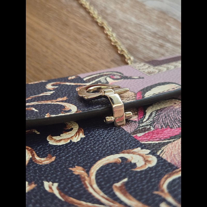 (近新閒置品)Ferragamo鍊帶肩背包-4