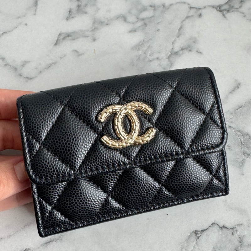 Chanel黑荔枝銀蛇鏈雙C雙層釦式短夾-1