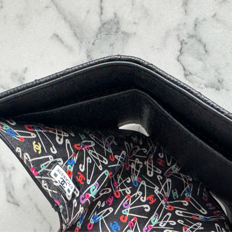 Chanel黑荔枝銀蛇鏈雙C雙層釦式短夾-17