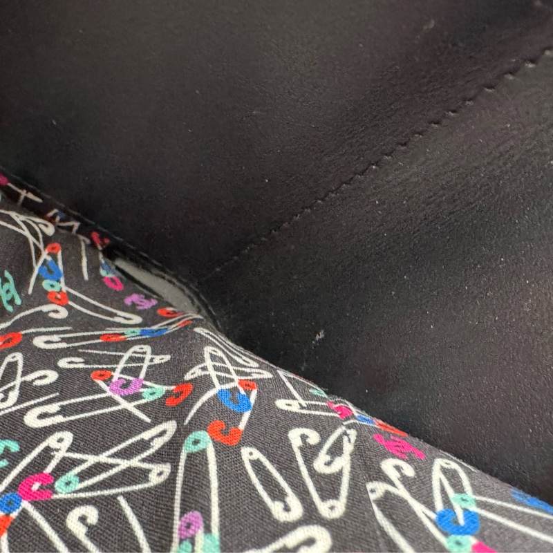 Chanel黑荔枝銀蛇鏈雙C雙層釦式短夾-19