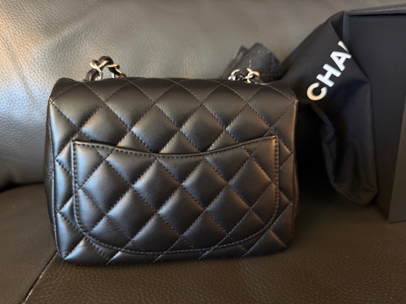 香奈兒 羊皮黑銀方胖-7