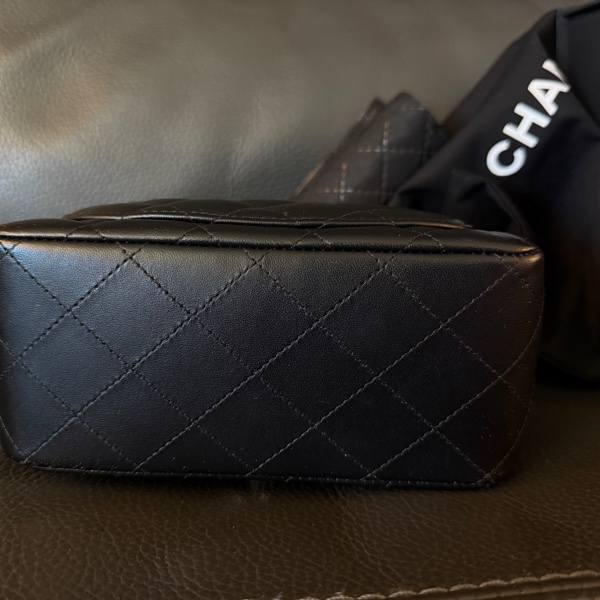 香奈兒 羊皮黑銀方胖-8