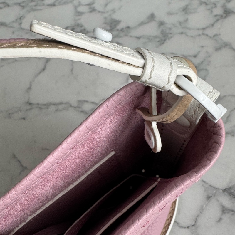 Delvaux 暗粉皮革白邊手提水桶包❤️‍🔥貴婦愛用-17