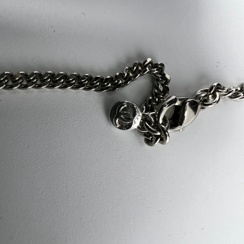 CHANEL 復古盾牌黑珠項鍊-9