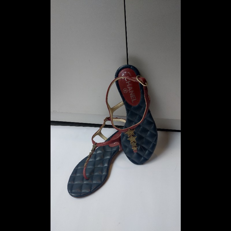 Chanel 藍底菱格紅皮邊星星平底涼鞋-2