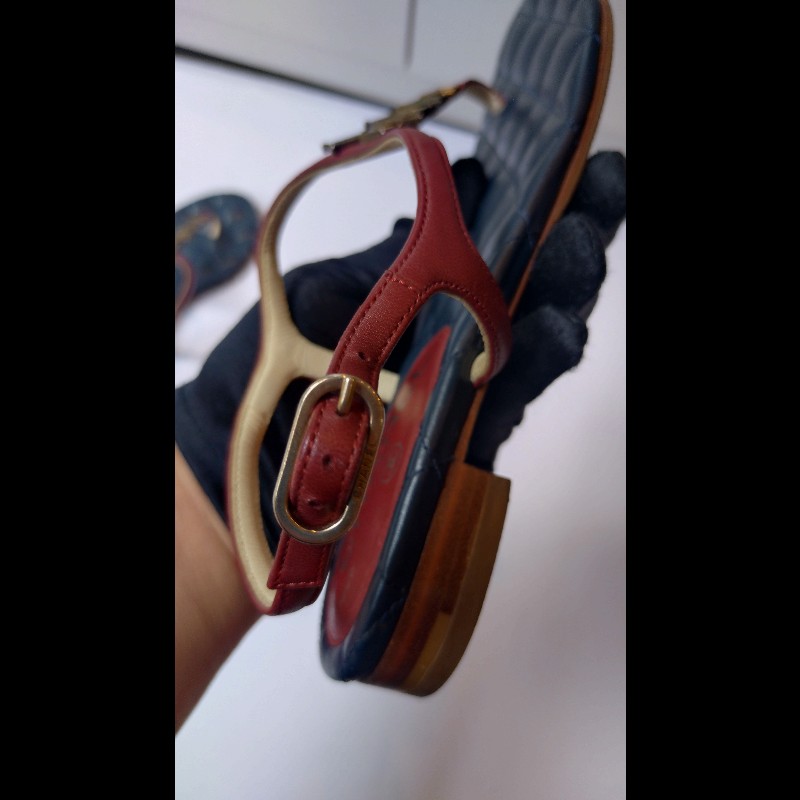 Chanel 藍底菱格紅皮邊星星平底涼鞋-15