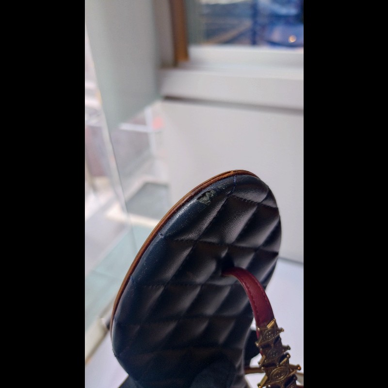 Chanel 藍底菱格紅皮邊星星平底涼鞋-23