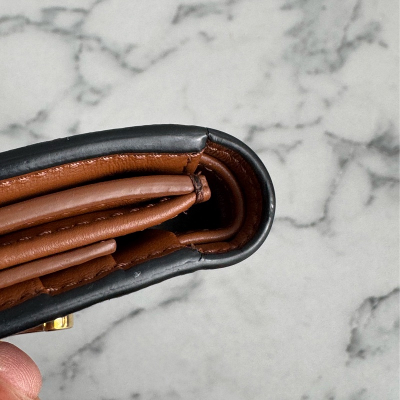 Celine 咖花紋凱旋門logo釦式短夾-8