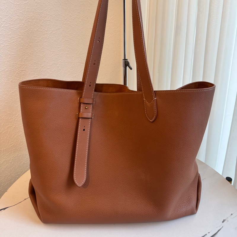 LV M25342棕皮革金鎖頭雙肩包 超時髦-1