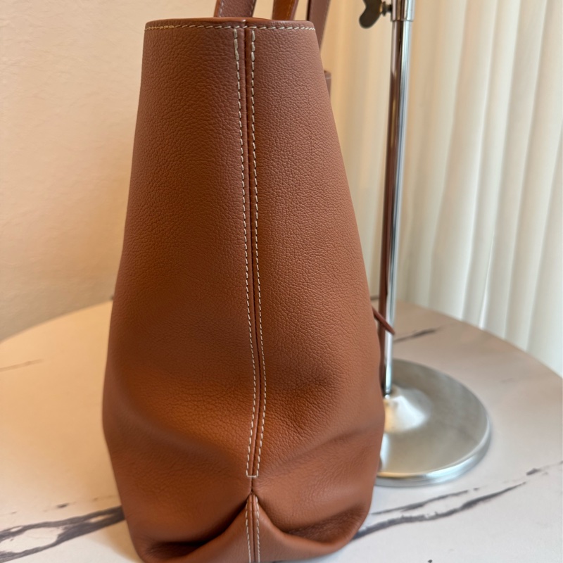 LV M25342棕皮革金鎖頭雙肩包 超時髦-2