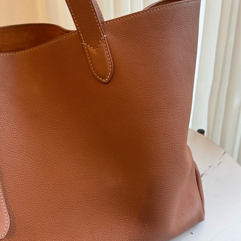 LV M25342棕皮革金鎖頭雙肩包 超時髦-5