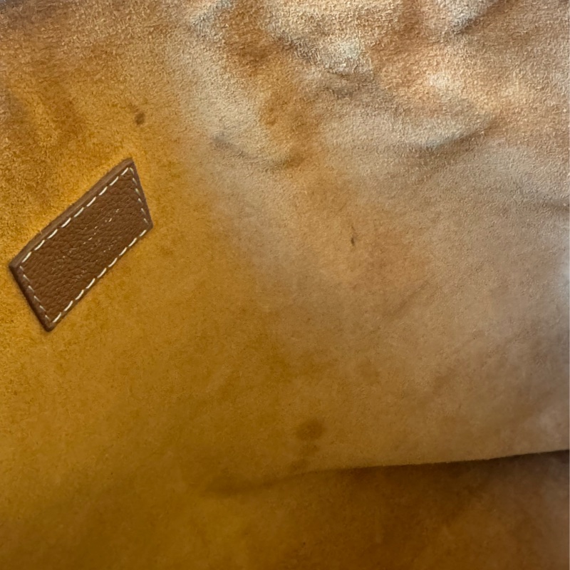 LV M25342棕皮革金鎖頭雙肩包 超時髦-23