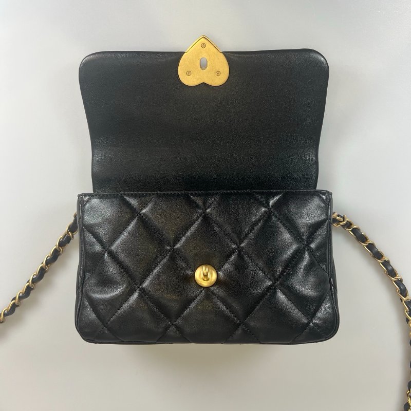 CHANEL CF20愛心法郎扣側肩包 黑羊皮 AS3986/晶片款-5