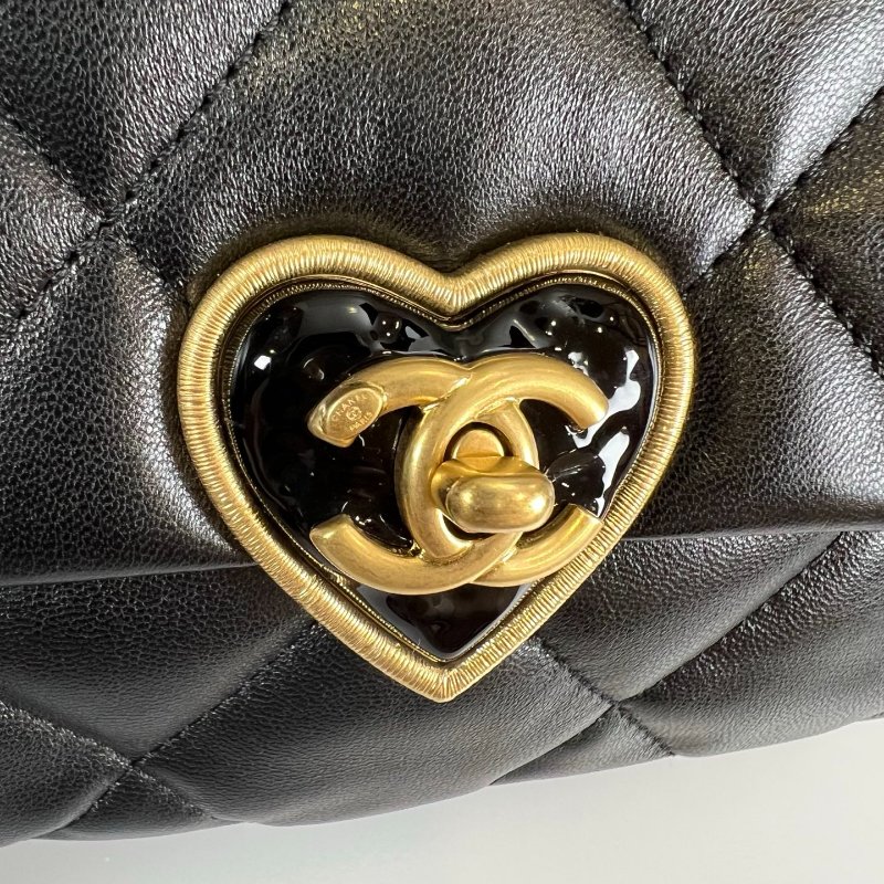 CHANEL CF20愛心法郎扣側肩包 黑羊皮 AS3986/晶片款-8