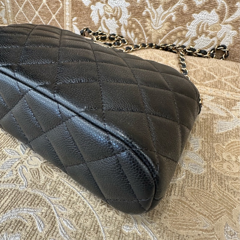 Chanel 黑荔枝皮金釦皮穿鍊貝殼包 AP4016-6