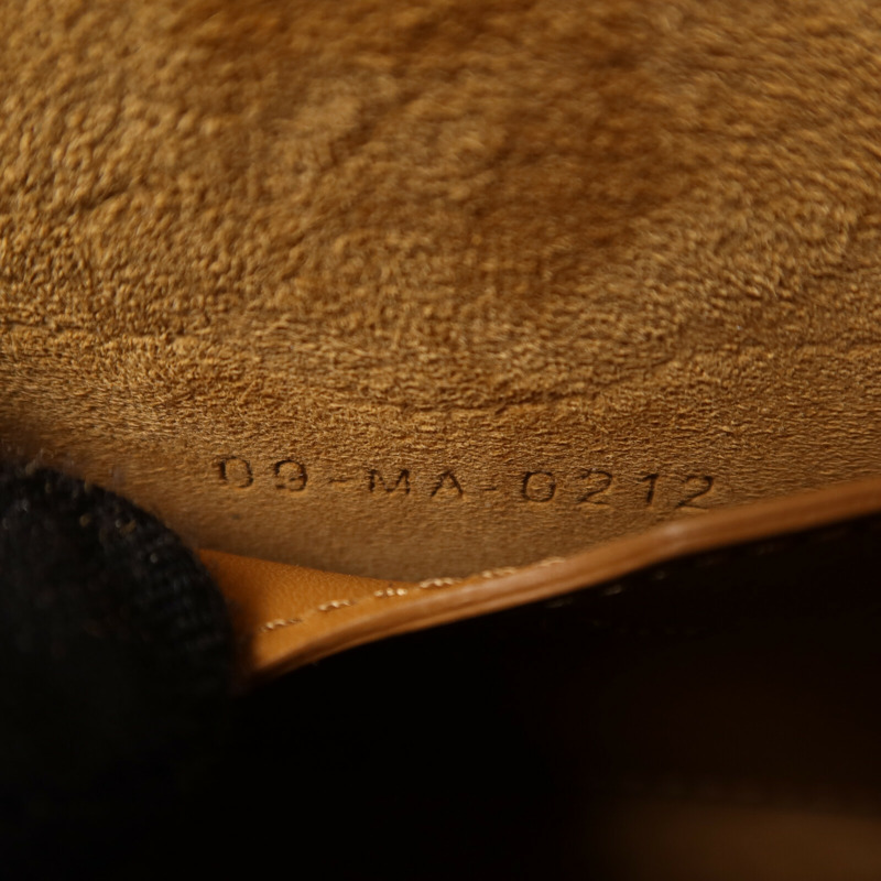 Dior 牛皮皮革Bobby Medium金扣肩背袋-6