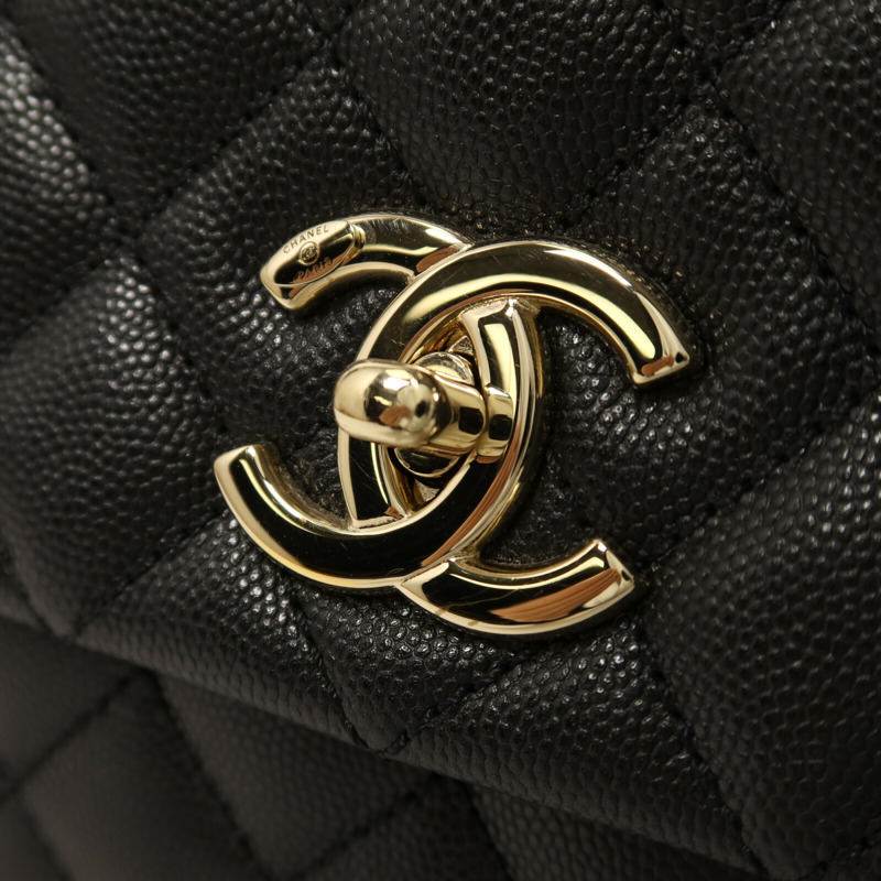 CHANEL 牛皮皮革Coco Handle Medium金扣鏈帶手挽肩背兩用袋-10