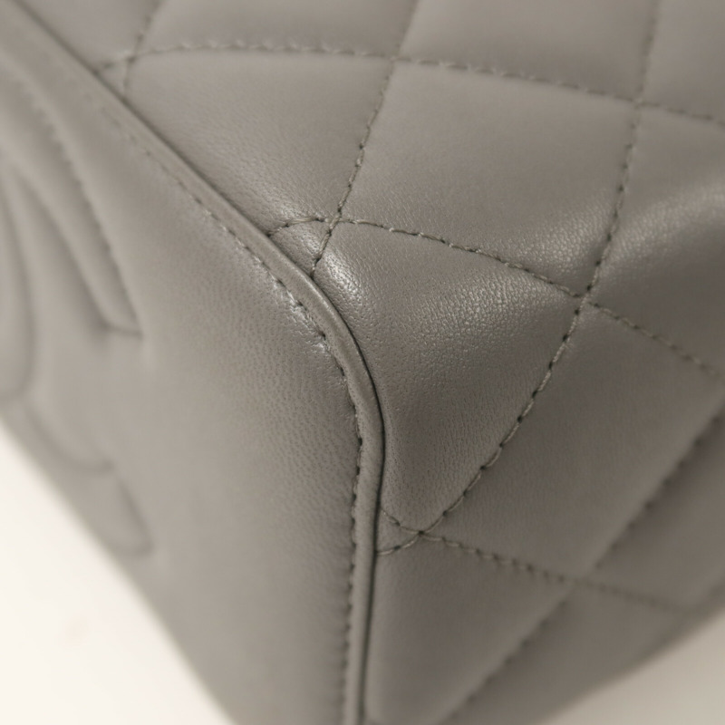 CHANEL 羊皮皮革Vanity Case金扣鏈帶手挽肩背兩用袋-11