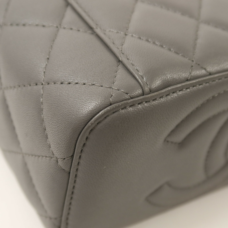 CHANEL 羊皮皮革Vanity Case金扣鏈帶手挽肩背兩用袋-12