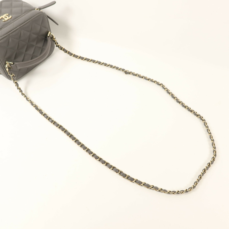 CHANEL 羊皮皮革Vanity Case金扣鏈帶手挽肩背兩用袋-8