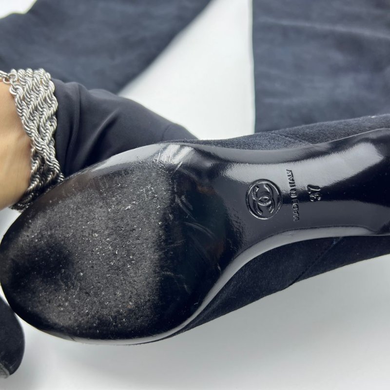 CHANEL 麂皮鍊條高筒靴-6