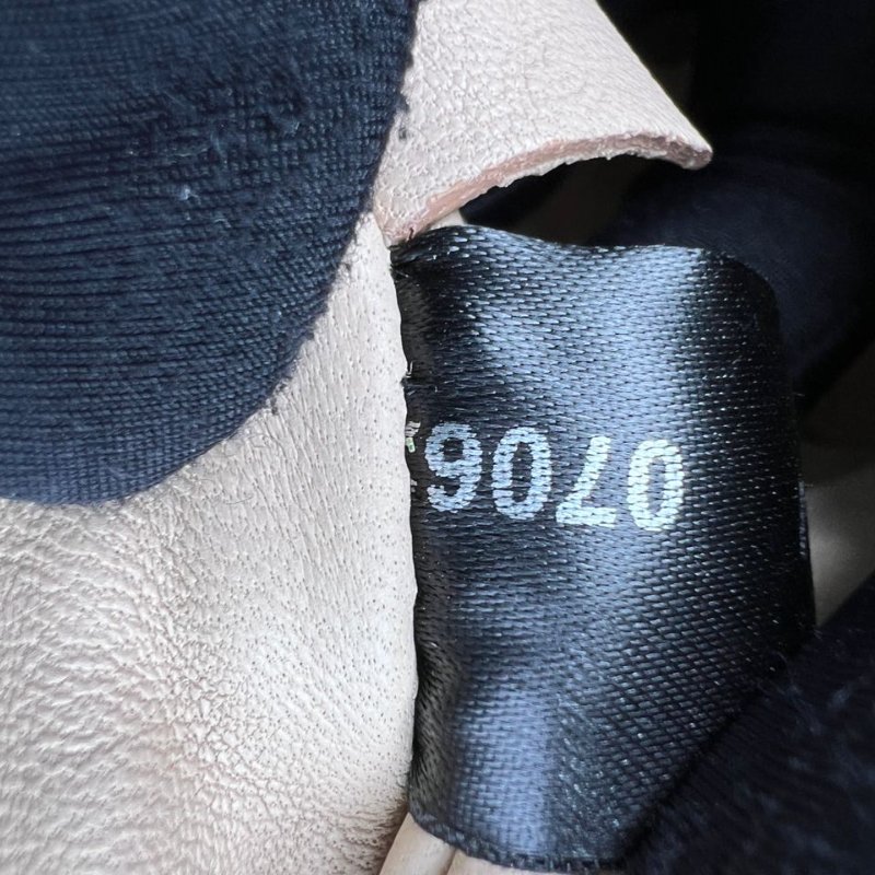 Prada 蟒蛇皮掀蓋手拿包-6