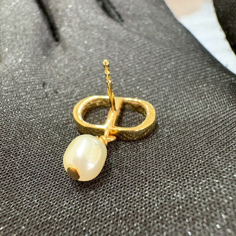 Dior 珍珠吊墜耳環-5