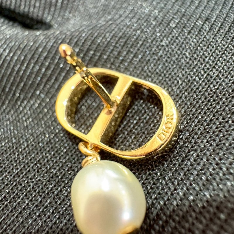 Dior 珍珠吊墜耳環-9