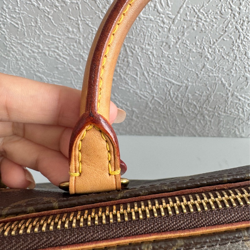 LV花紋橫式雙珠金球手提包👜-40