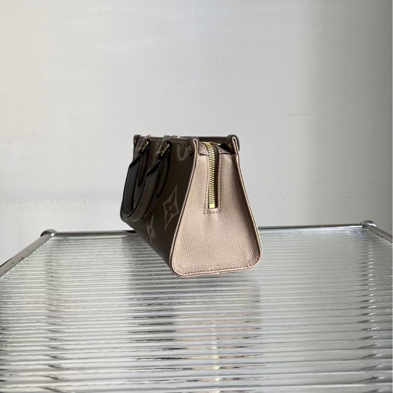 全新🆕 LV/路易威登大象灰橫版 onthego 托特芯片，尺寸：25*13*10-2