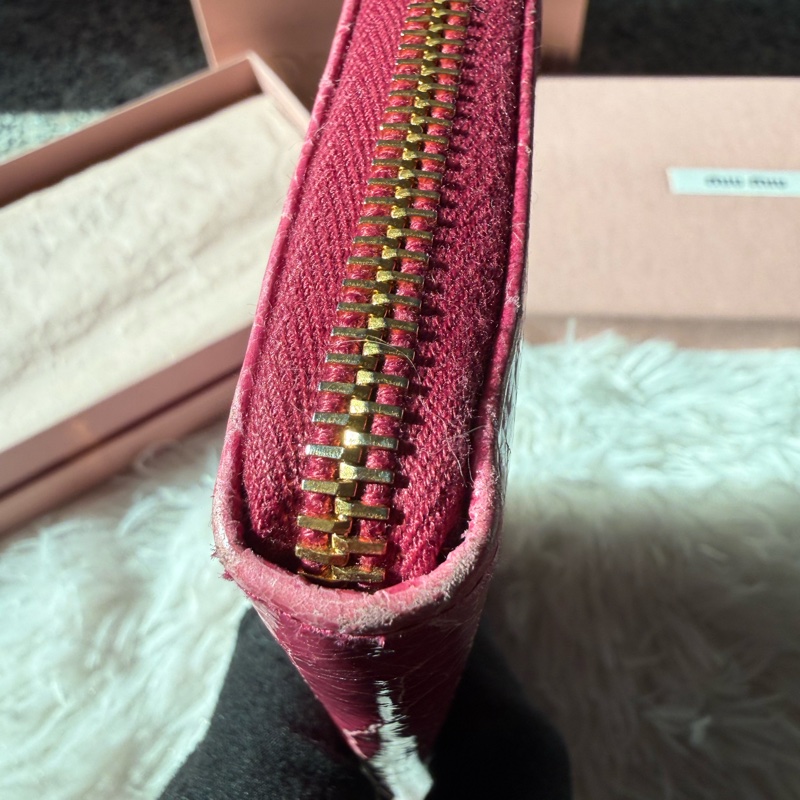 🌸Miu Miu 粉紅色 莓紅色/鱷魚壓紋長款拉鍊錢包-20