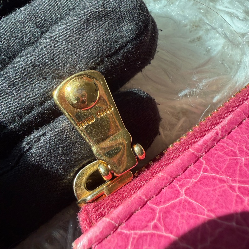 🌸Miu Miu 粉紅色 莓紅色/鱷魚壓紋長款拉鍊錢包-27