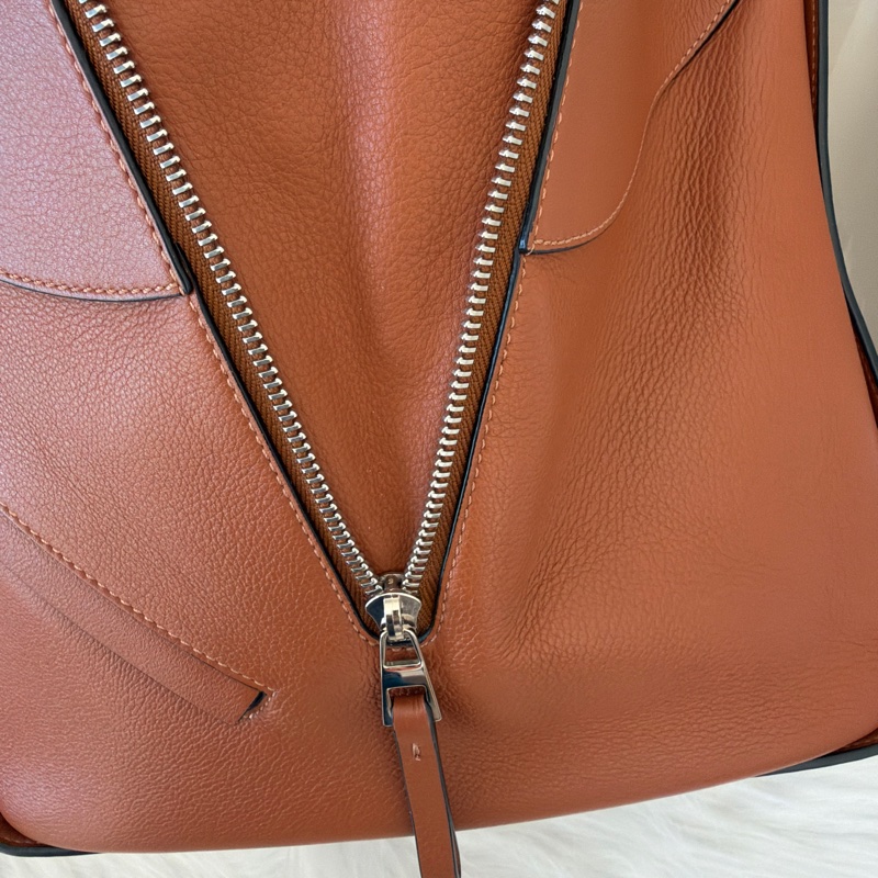 Loewe hammock small tan 吊床包焦糖色小號-12
