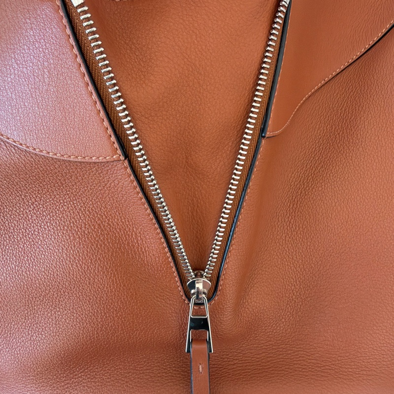 Loewe hammock small tan 吊床包焦糖色小號-13