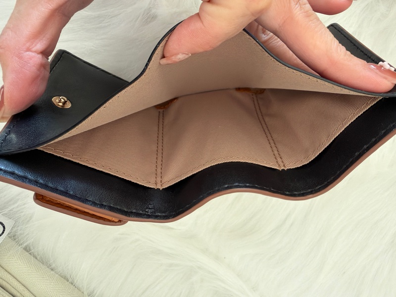 Marc Jacobs三折小短夾-6