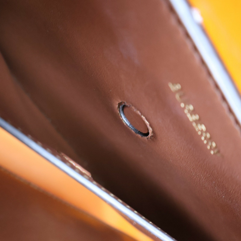 黑/棕色 牛皮 Triple Stud Belt Bag 肩背包【BURBERRY 巴寶莉】 8023129-5