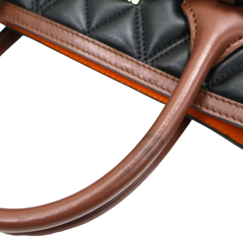 黑/棕色 牛皮 Triple Stud Belt Bag 肩背包【BURBERRY 巴寶莉】 8023129-17