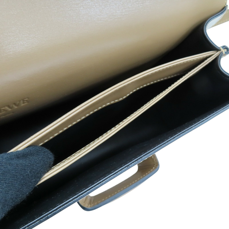 棕色 牛皮 Barcelona Midum 肩背包【LOEWE 羅威】 302.74XM15-5