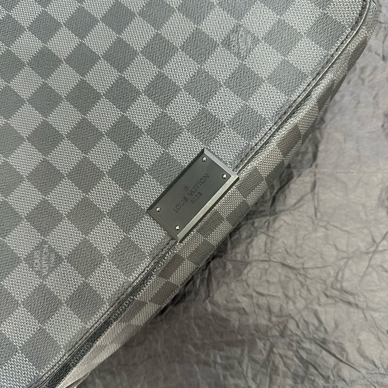 Louis Vuitton路易威登 棋盘格邮差包公文包-1