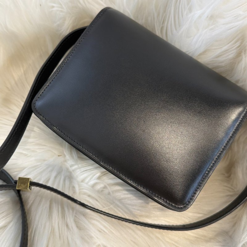 Celine classic box 小牛皮肩揹包-5