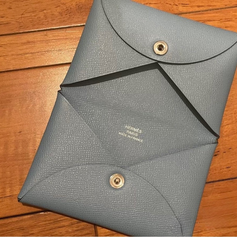 閒置成色 愛馬仕 Hermès Calvi 卡夾 藍灰色 Epsom 皮革 銀扣 有盒-0