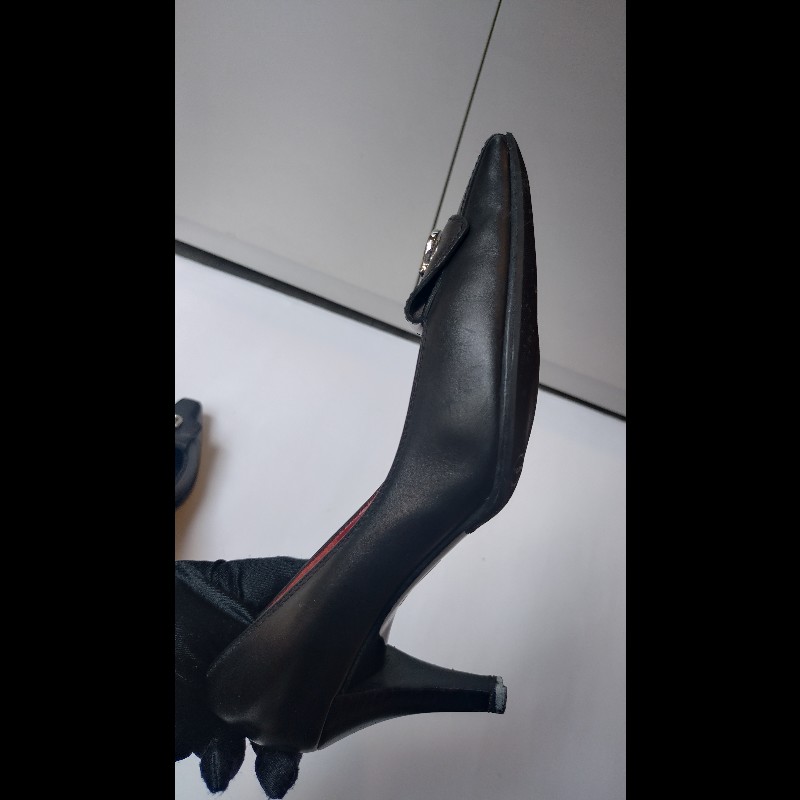 Ferragamo 銀釦頭黑皮高跟女鞋-9