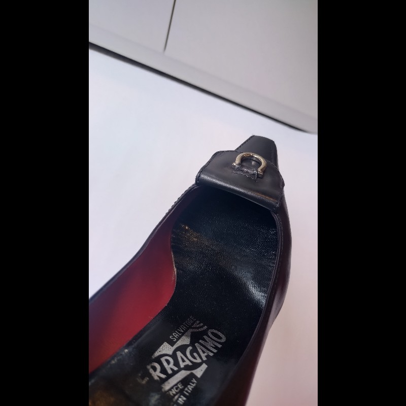Ferragamo 銀釦頭黑皮高跟女鞋-18