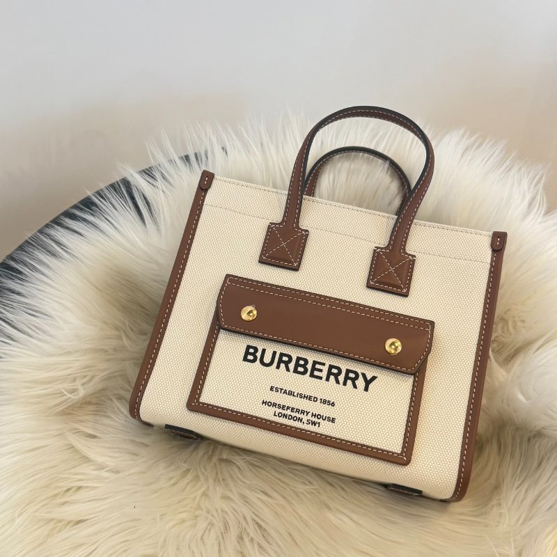 BURBERRY 帆布托特包-0
