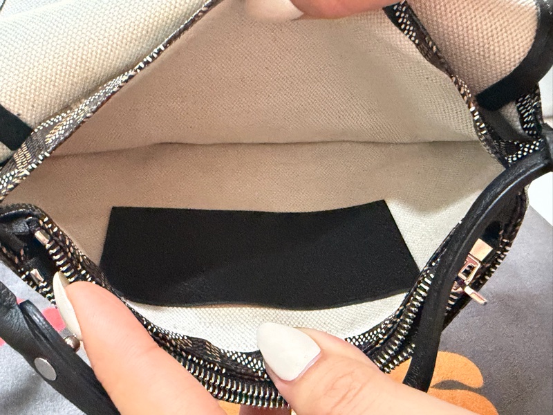 GOYARD 高雅德 Plumet Pocket 翻蓋斜背信封包-4