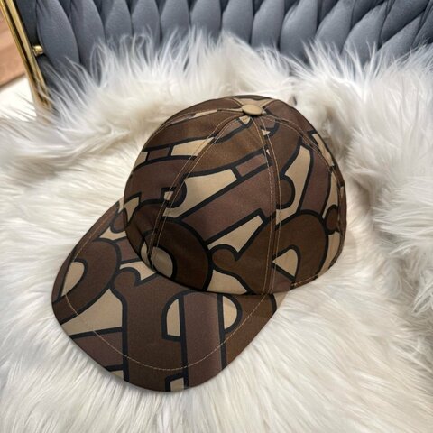 BURBERRY滿版球帽
