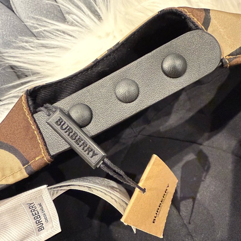 BURBERRY滿版球帽-4