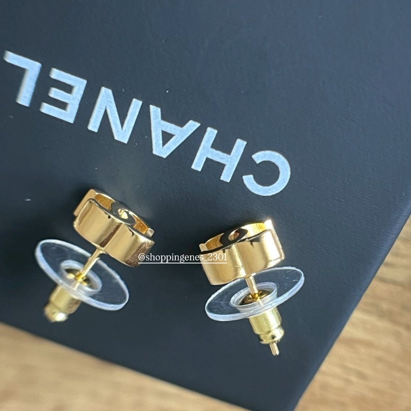 香奈兒 Chanel 26P 超迷你金色耳環❗️尚未抵台-1