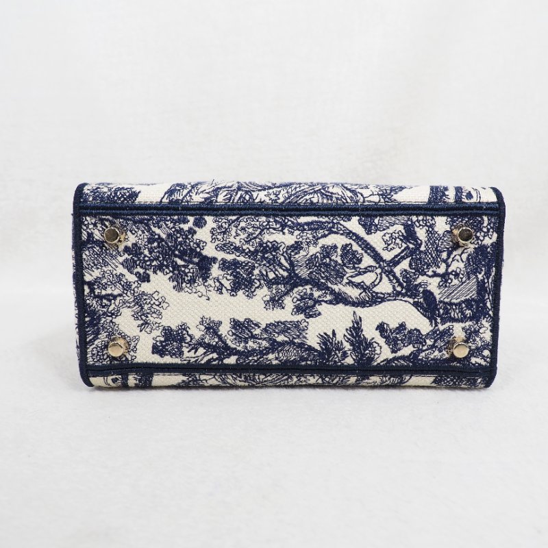 Dior Lady D-Lite Medium 迪奧戴妃包中號五格動物園刺繡款手提單肩包-13